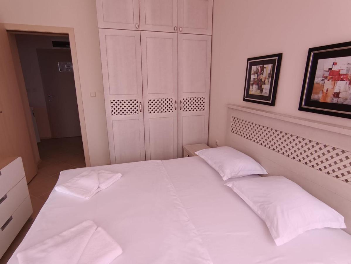 Excellent Apartment In Emberli Aparthotel. Lozenec Exteriér fotografie